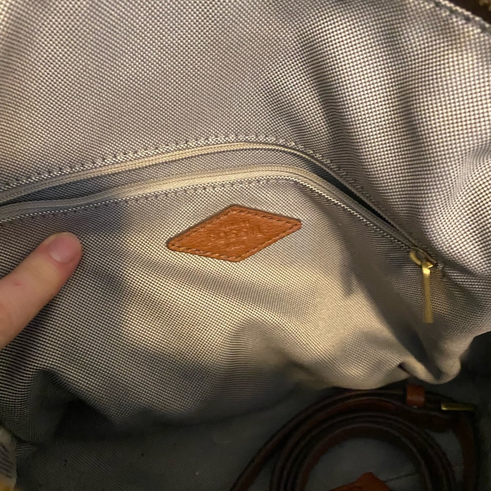 Fossil purse practically new - Picture 2 of 4